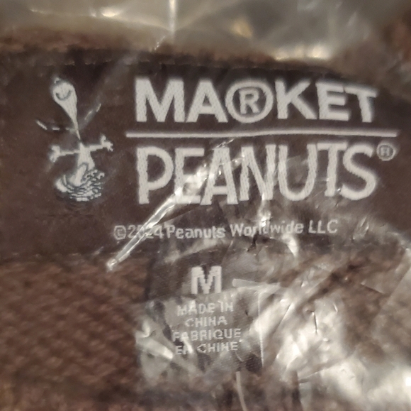 Peanuts x Market Spike Knit Brown Snoopy Collaboration Sweater NWT, US Men's MED - Picture 5 of 8